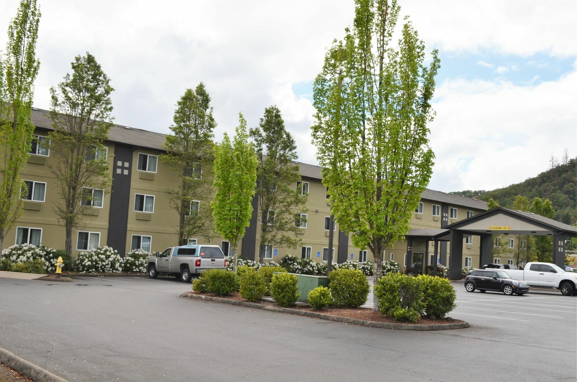 Super 8 By Wyndham Roseburg Hotell Eksteriør bilde
