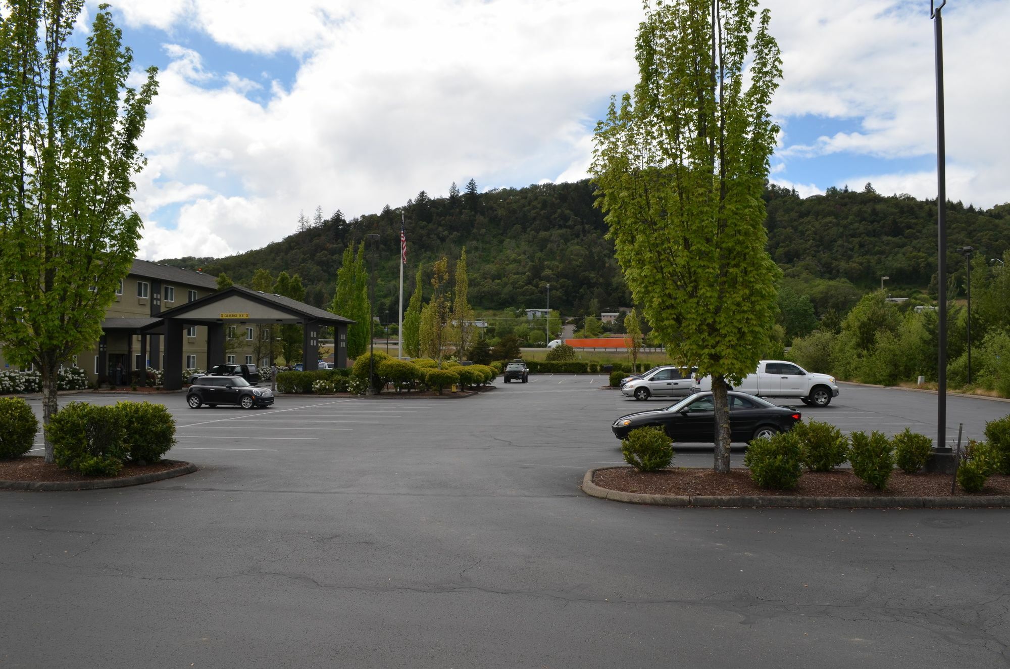 Super 8 By Wyndham Roseburg Hotell Eksteriør bilde